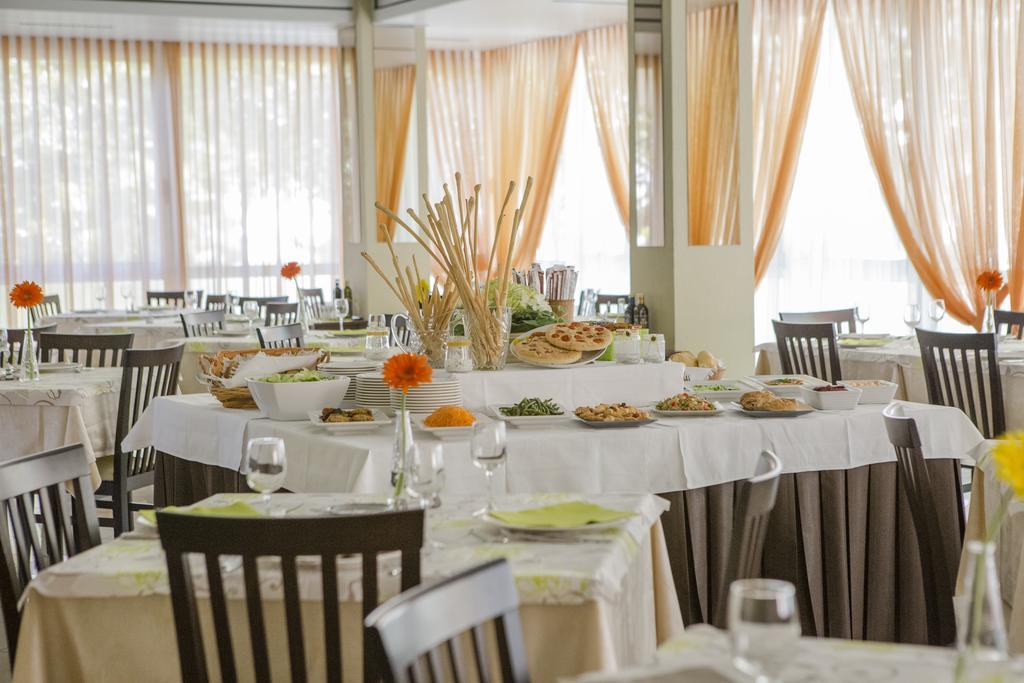 Hotel Villa Tosi Белариа-Игеа Марина Екстериор снимка