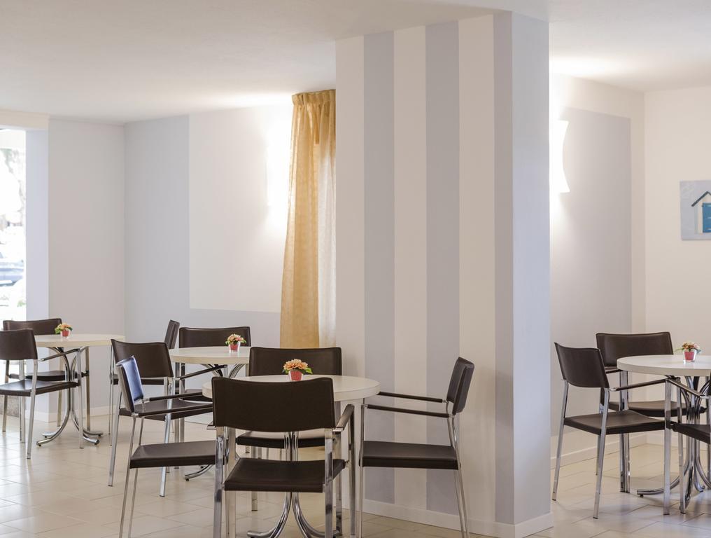 Hotel Villa Tosi Белариа-Игеа Марина Екстериор снимка